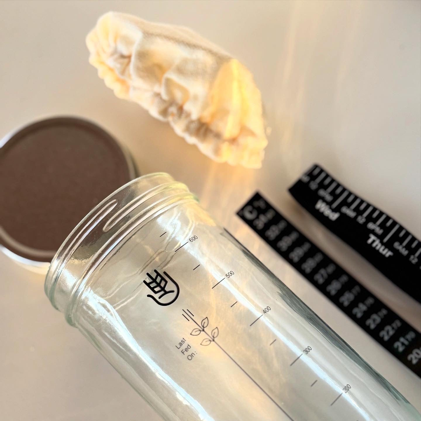 Simpel Surdej starter jar with sourdough